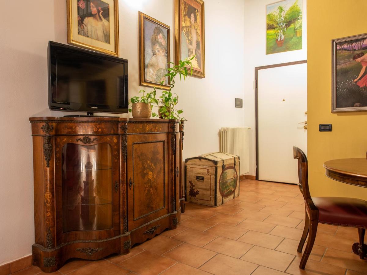 Corte Degli Estensi, Romantica Mansardina Феррара Экстерьер фото