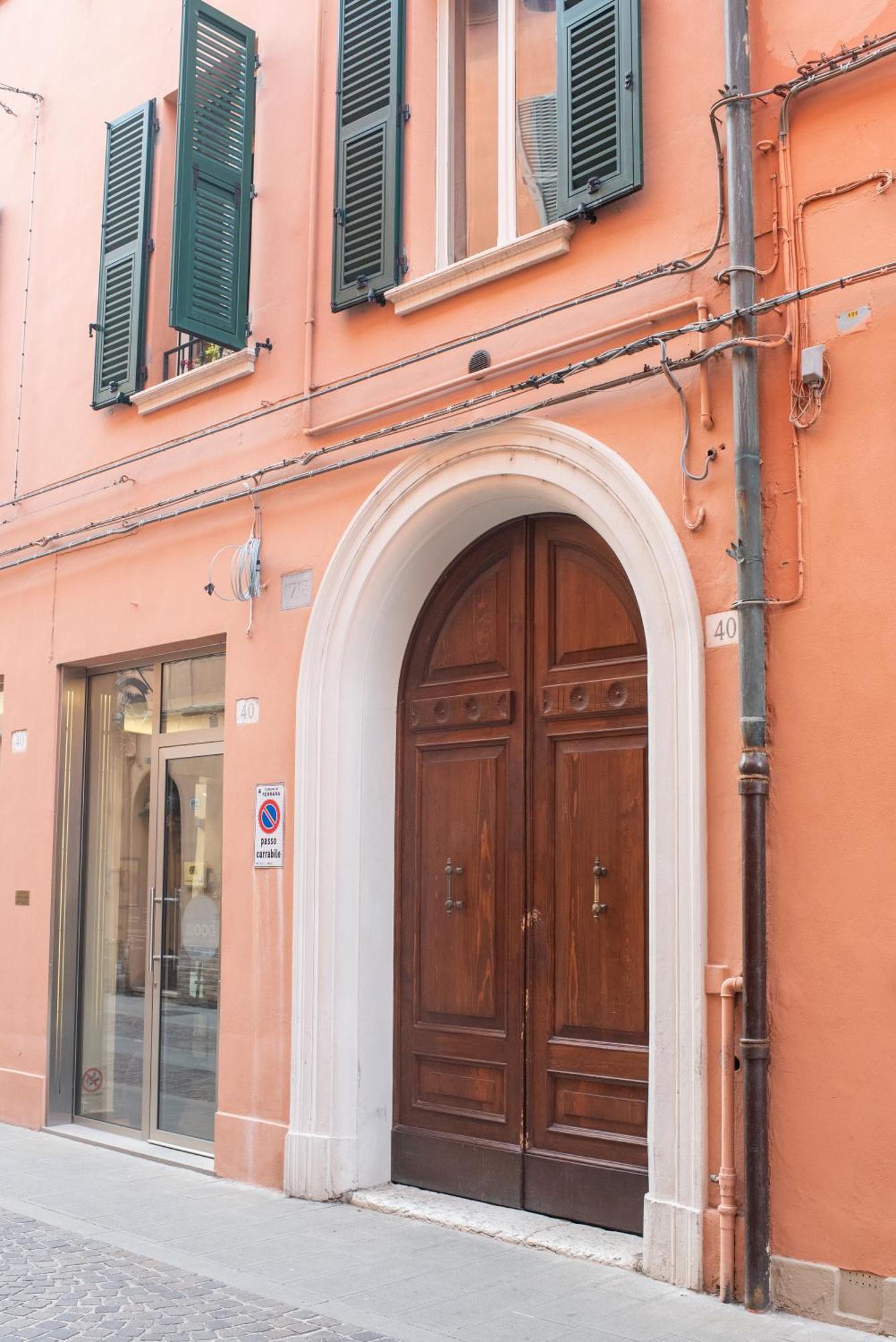 Corte Degli Estensi, Romantica Mansardina Феррара Экстерьер фото